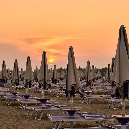 Family By Shops And Sea Апартаменти Бібіоне
