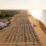 Family By Shops And Sea * Bibione